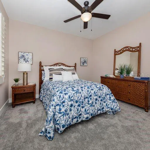 938 E VENICE AVENUE Venice, FL 34285