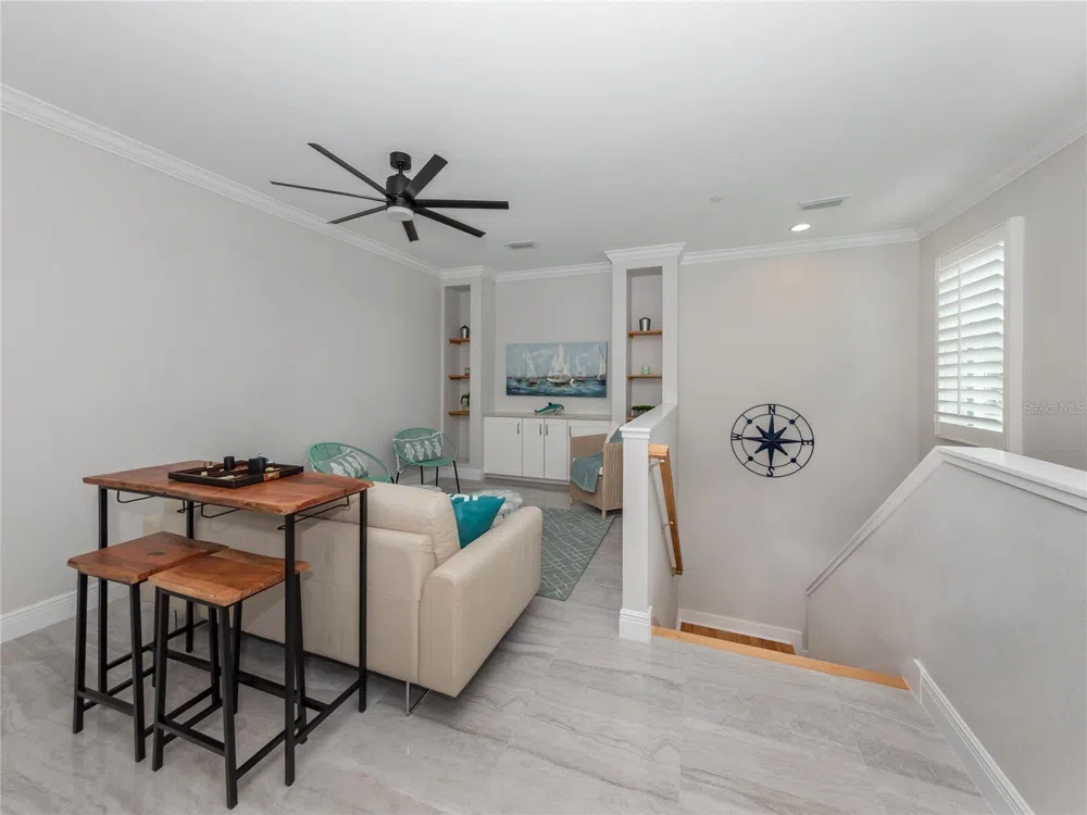 934 E VENICE AVENUE Venice, FL 34285