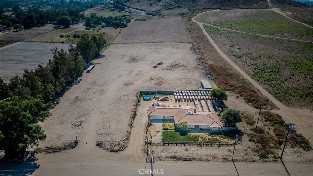 11273 Alder Avenue Bloomington, CA 92316