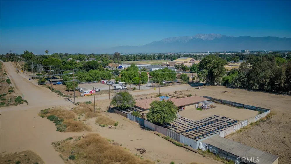 11273 Alder Avenue Bloomington, CA 92316