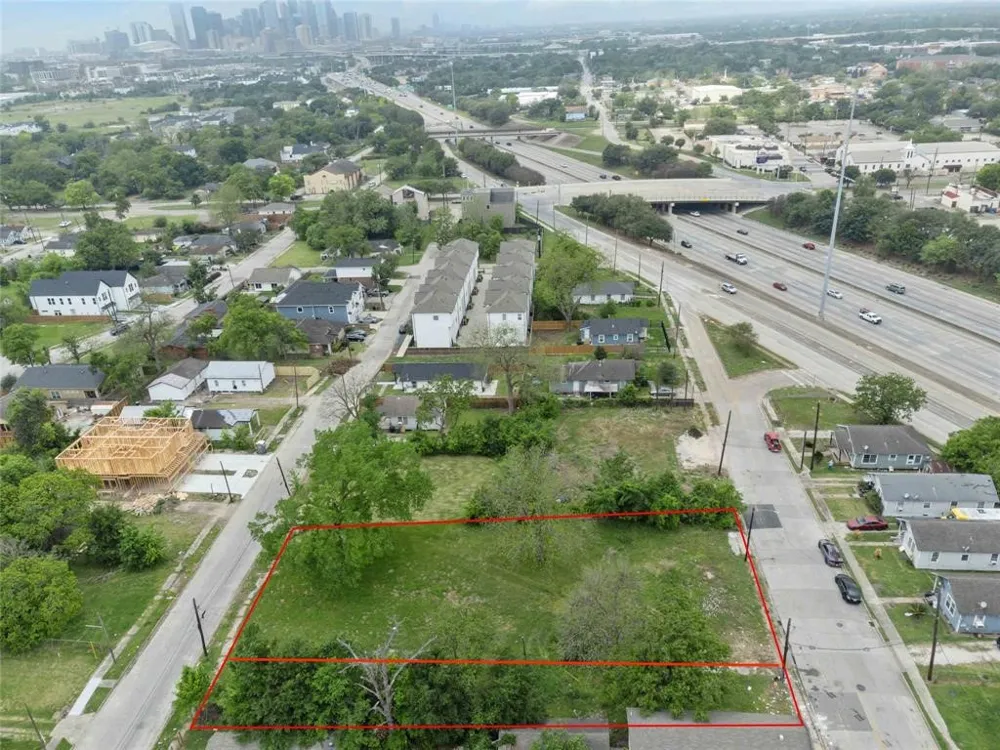 4604 Market Street Houston, TX 77020