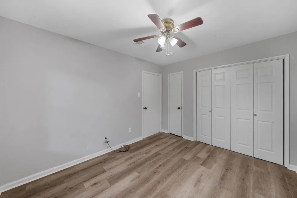 8142 Herschelwood Street Sunnyside, TX 77033