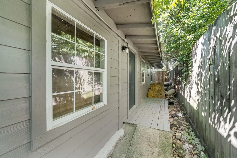 8142 Herschelwood Street Sunnyside, TX 77033