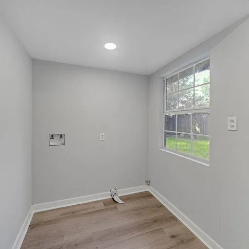 8142 Herschelwood Street Sunnyside, TX 77033