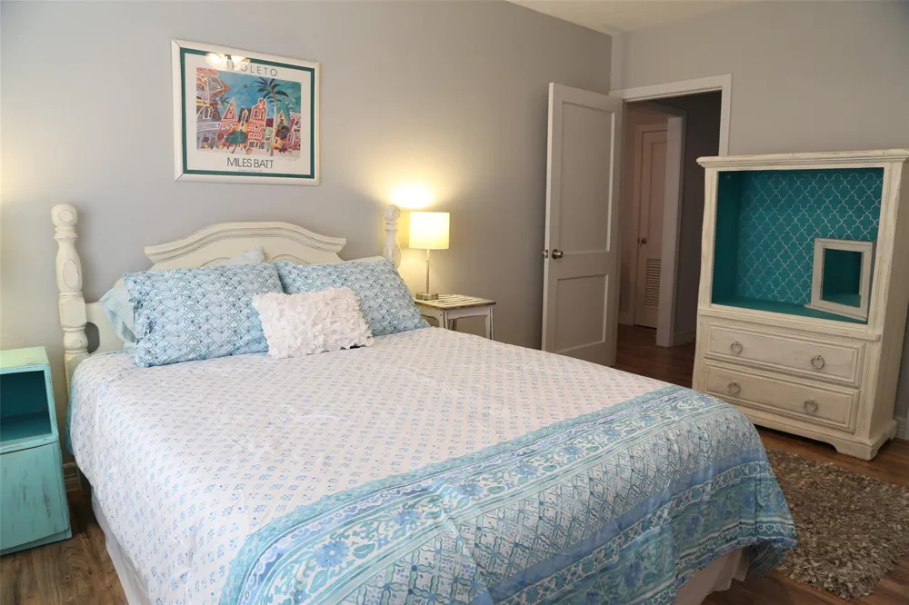 2308 53rd Street Galveston, TX 77551
