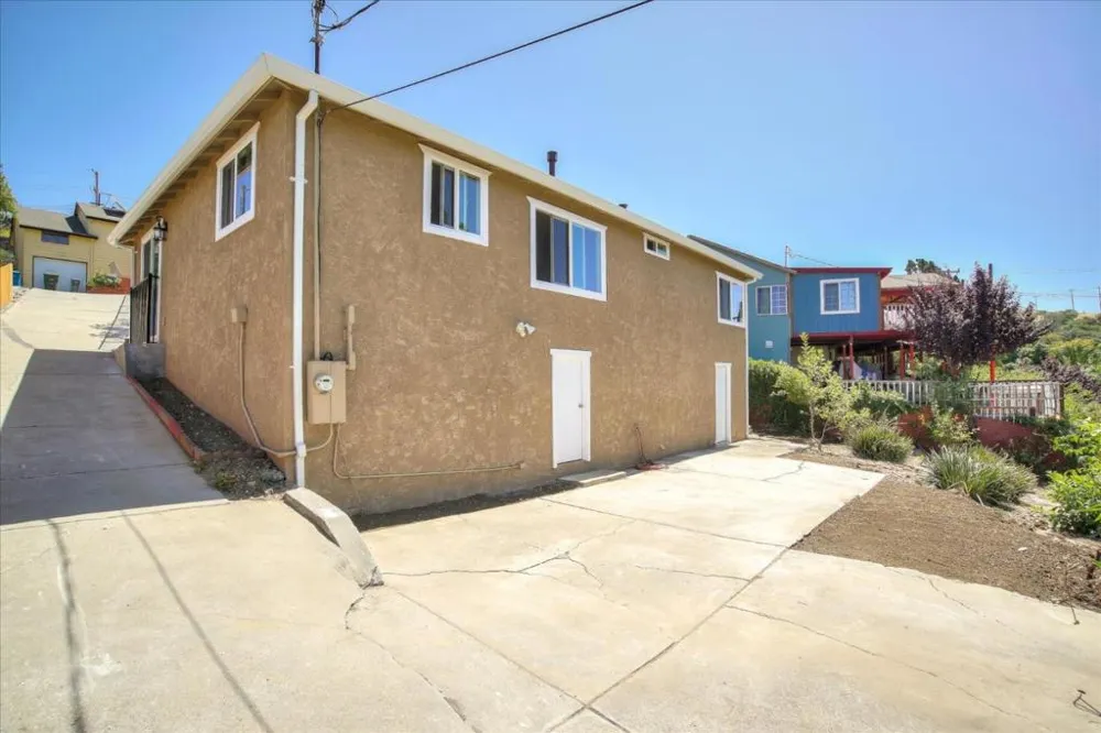 110 Navone Street Vallejo, CA 94591
