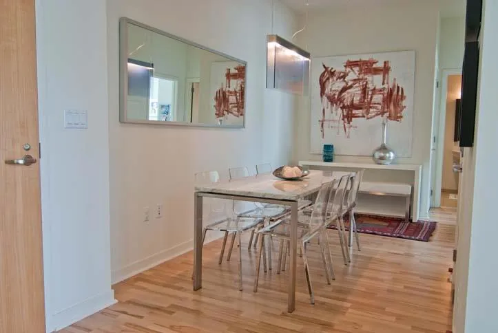 390 Everett Avenue Palo Alto, CA 94301