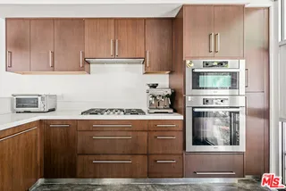 125 PACIFIC STREET #1 Santa Monica, CA 90405