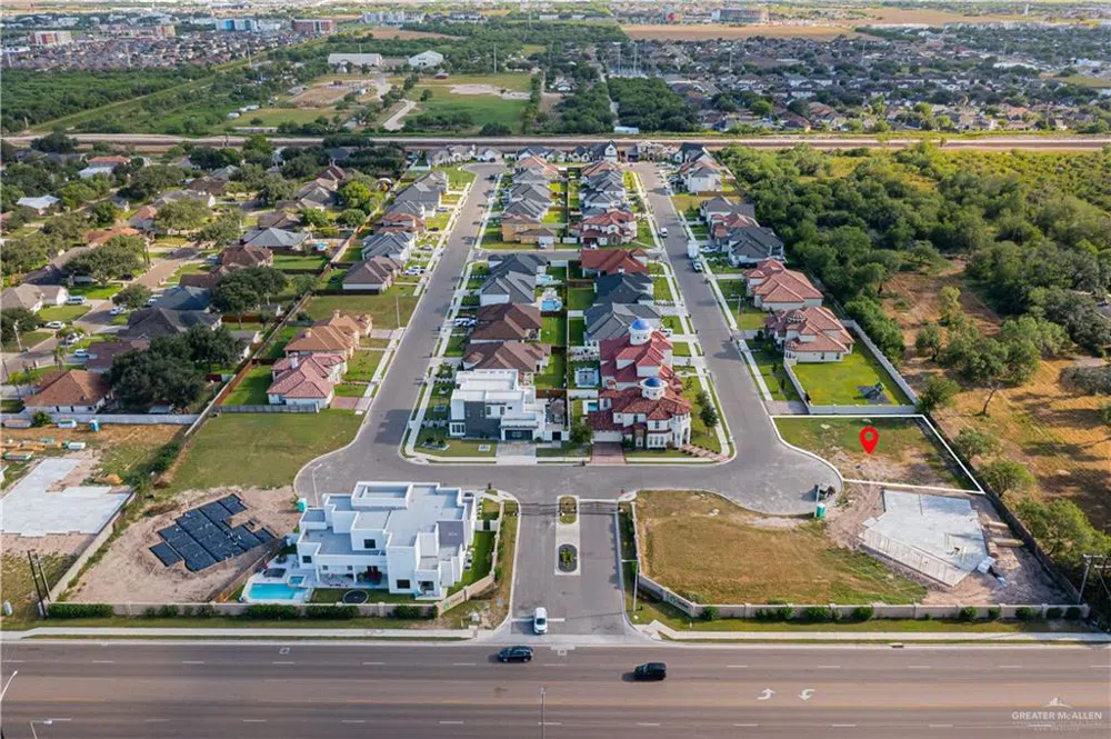 2801 Esmeralda Street Edinburg, TX 78539