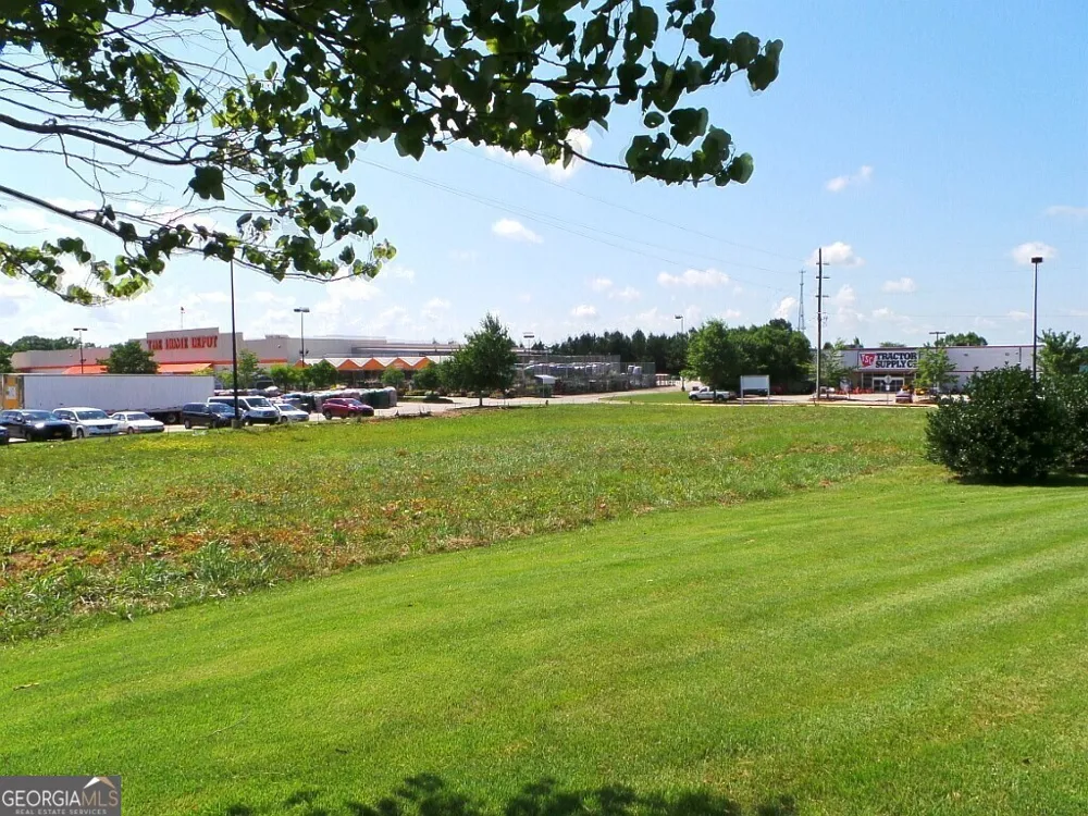 0 S Davis RD LaGrange, GA 30241