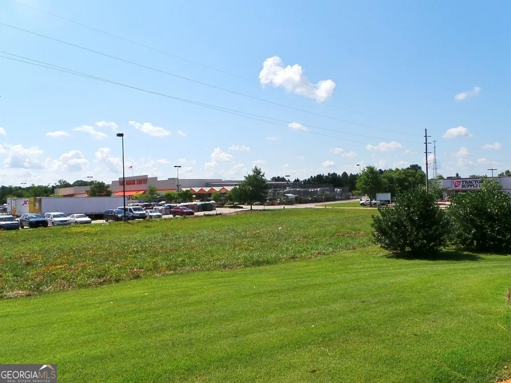0 S Davis RD LaGrange, GA 30241