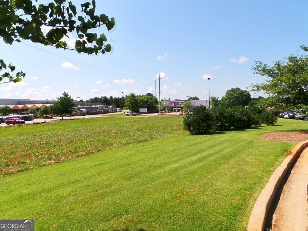 0 S Davis RD LaGrange, GA 30241