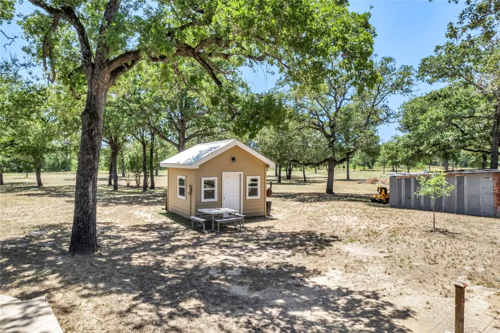 148 Milam Lane Bastrop, TX 78602