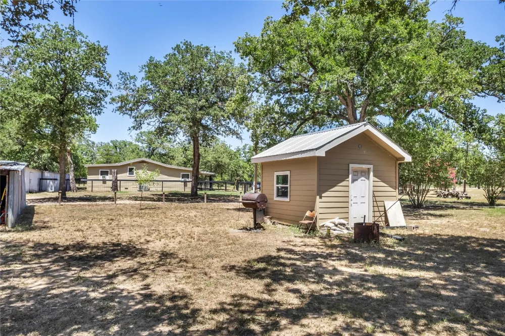 148 Milam Lane Bastrop, TX 78602