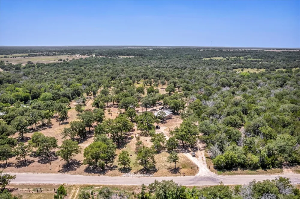 148 Milam Lane Bastrop, TX 78602
