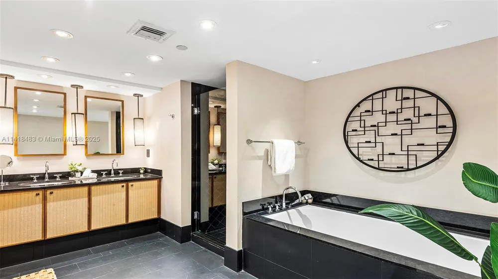 101 20th St #2102 Miami Beach, FL 33139
