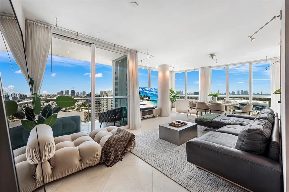 101 20th St #2102 Miami Beach, FL 33139