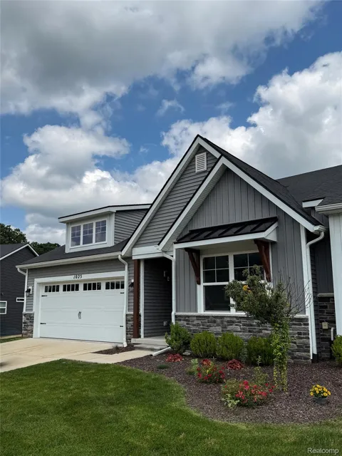 1025 CAMELLIA CIRCLE #41