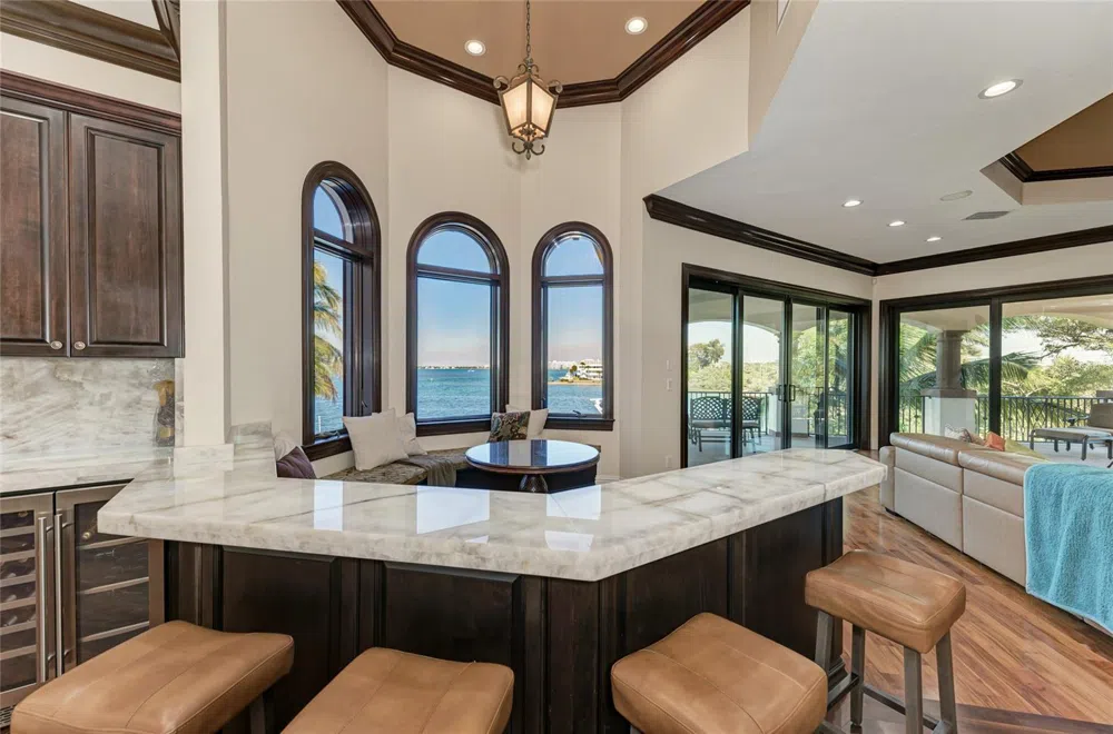 14 WASHINGTON DRIVE Sarasota, FL 34236