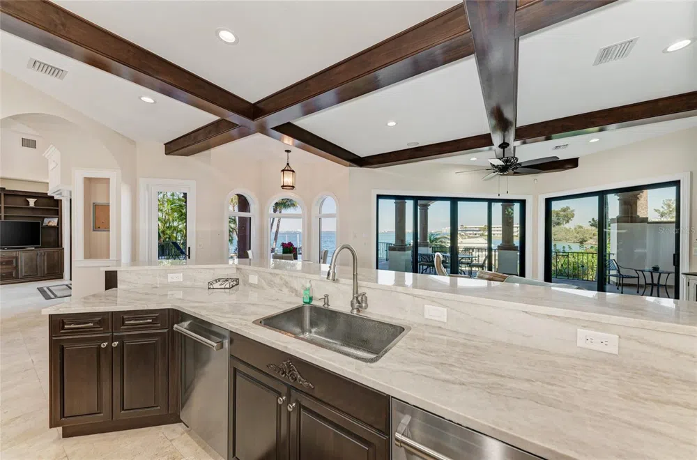 14 WASHINGTON DRIVE Sarasota, FL 34236