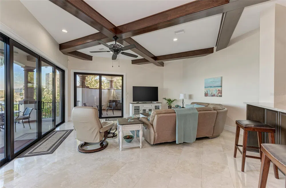 14 WASHINGTON DRIVE Sarasota, FL 34236