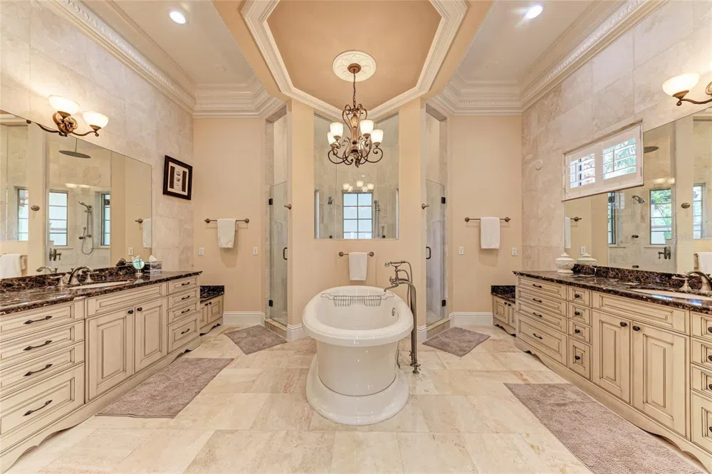 14 WASHINGTON DRIVE Sarasota, FL 34236