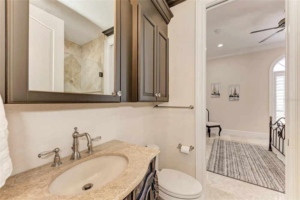 14 WASHINGTON DRIVE Sarasota, FL 34236
