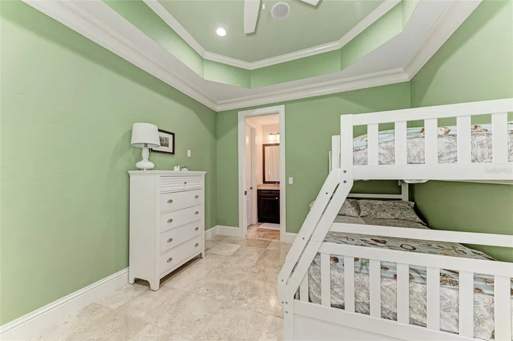 14 WASHINGTON DRIVE Sarasota, FL 34236