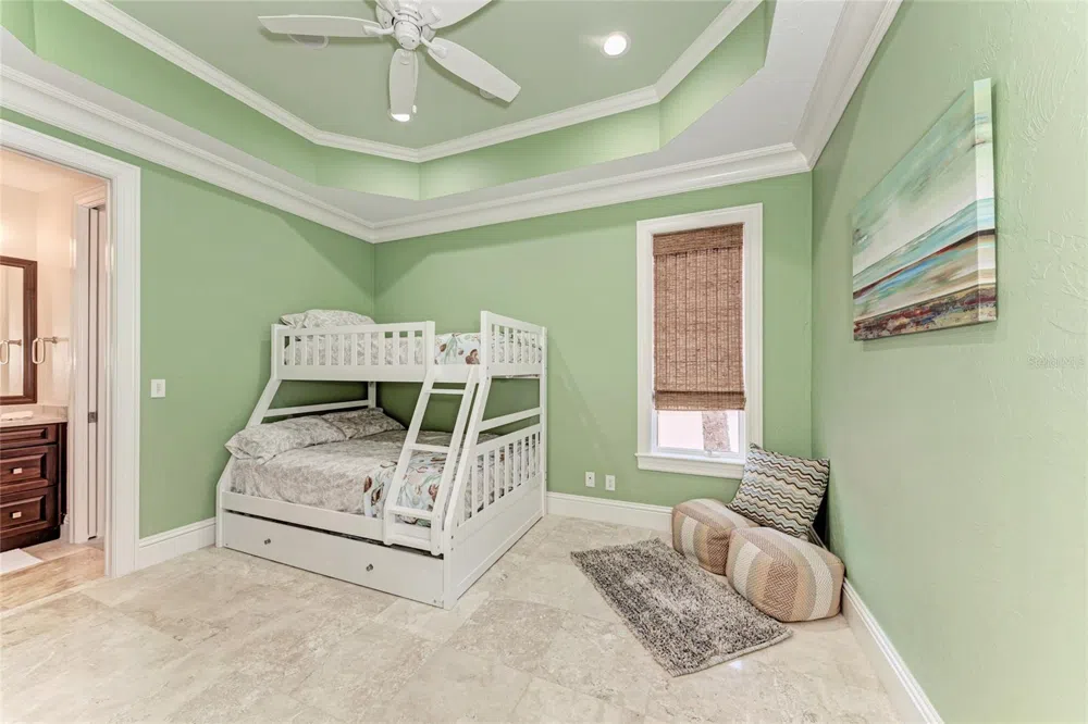 14 WASHINGTON DRIVE Sarasota, FL 34236