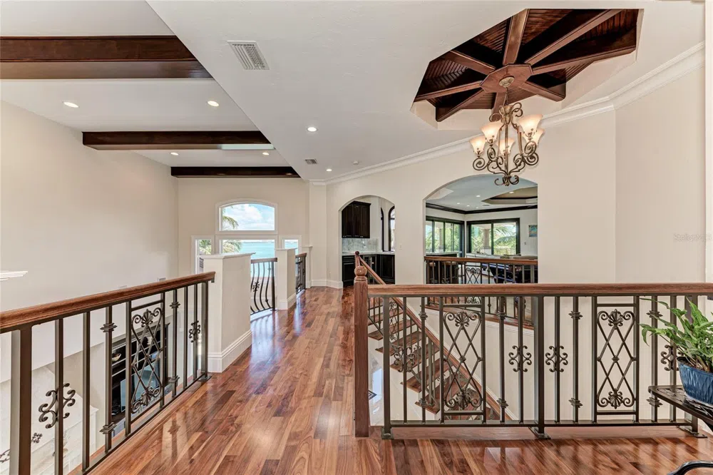 14 WASHINGTON DRIVE Sarasota, FL 34236
