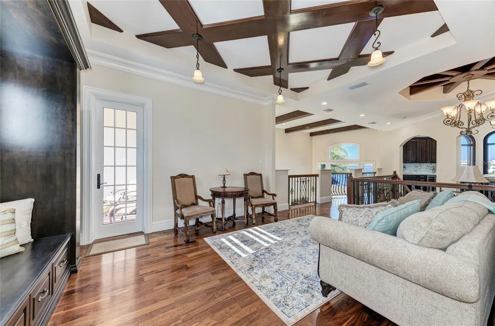 14 WASHINGTON DRIVE Sarasota, FL 34236