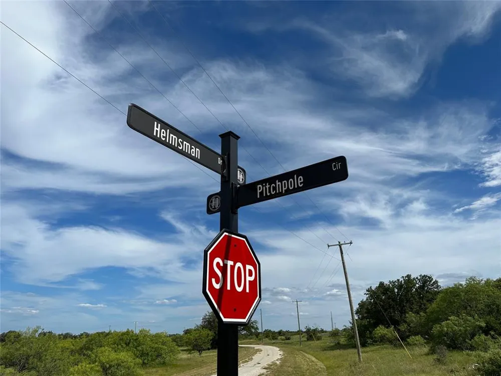 863 Pitchpole Circle Brownwood, TX 76801