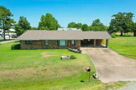 615 W W. Lindly Street