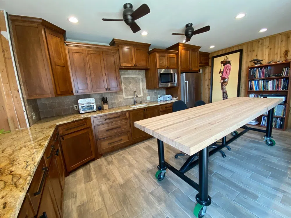 1635 County Road 135 Hale Center, TX 79041