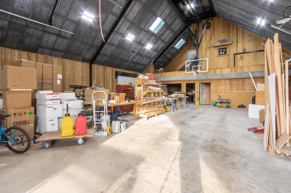1635 County Road 135 Hale Center, TX 79041
