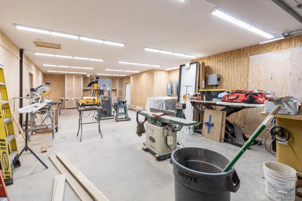 1635 County Road 135 Hale Center, TX 79041