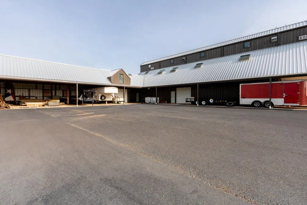 1635 County Road 135 Hale Center, TX 79041