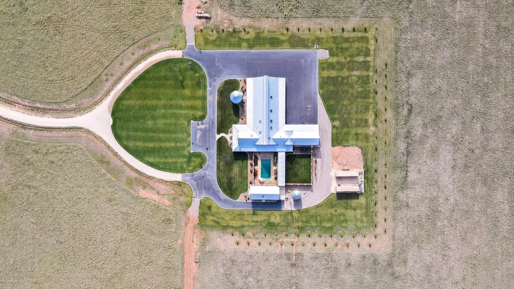 1635 County Road 135 Hale Center, TX 79041
