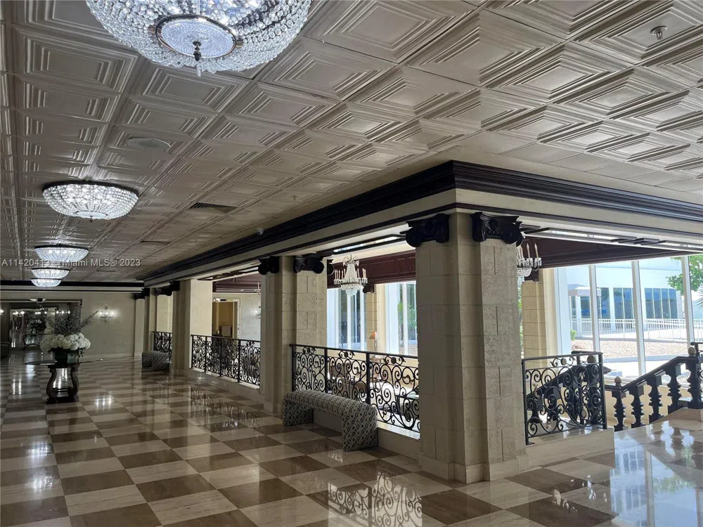 2030 S Ocean Dr #1602 Hallandale Beach, FL 33009