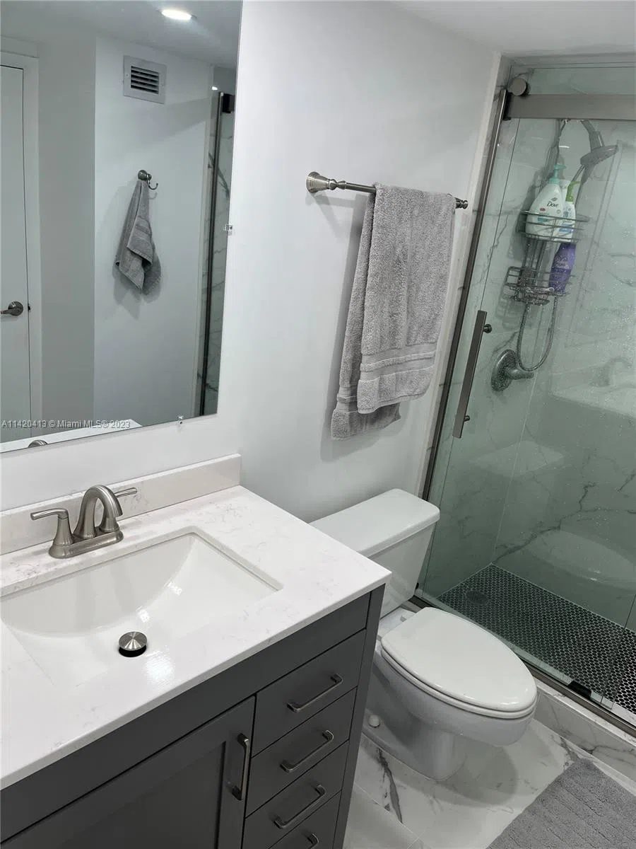 2030 S Ocean Dr #1602 Hallandale Beach, FL 33009