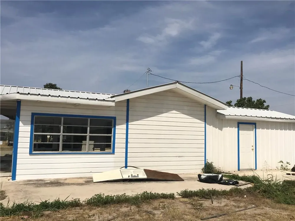 7500 Hwy 67-84 Bangs, TX 76823