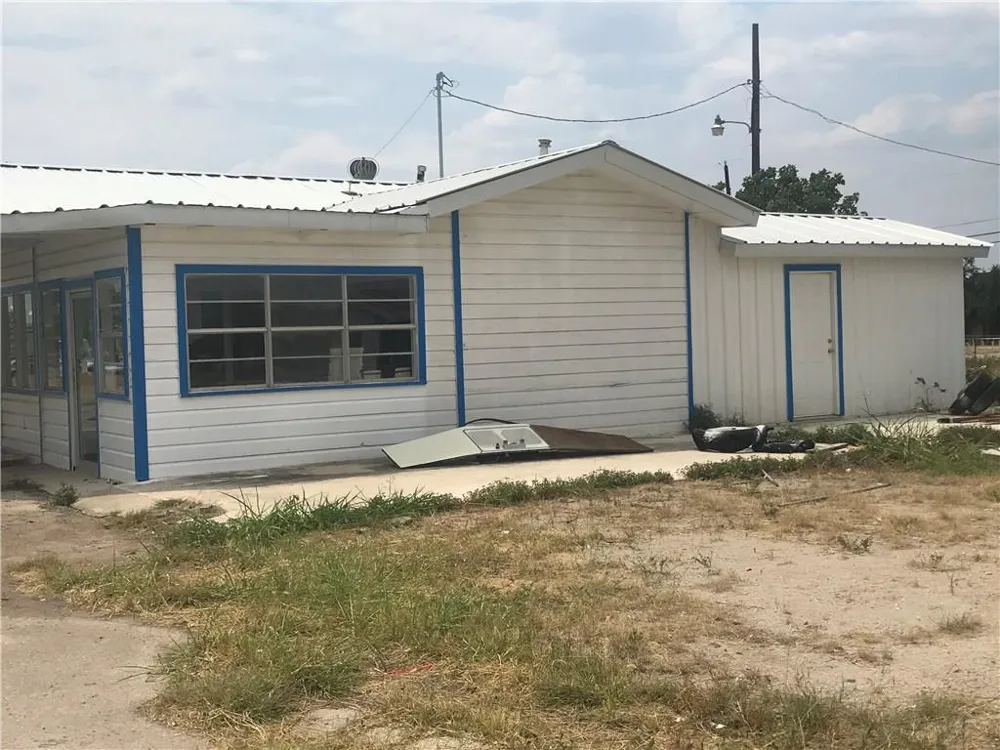 7500 Hwy 67-84 Bangs, TX 76823