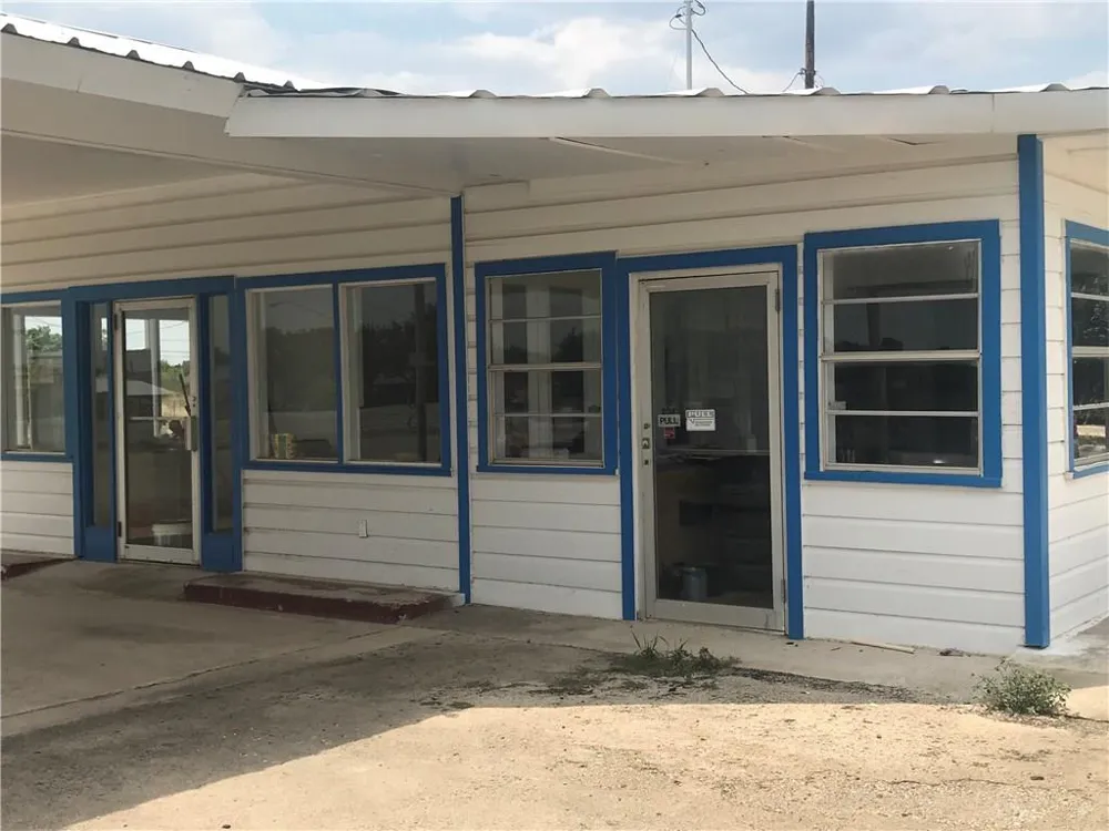 7500 Hwy 67-84 Bangs, TX 76823