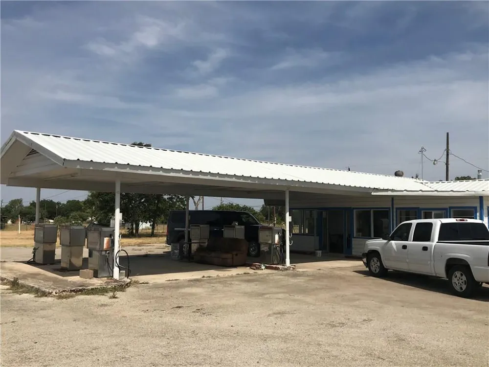 7500 Hwy 67-84 Bangs, TX 76823