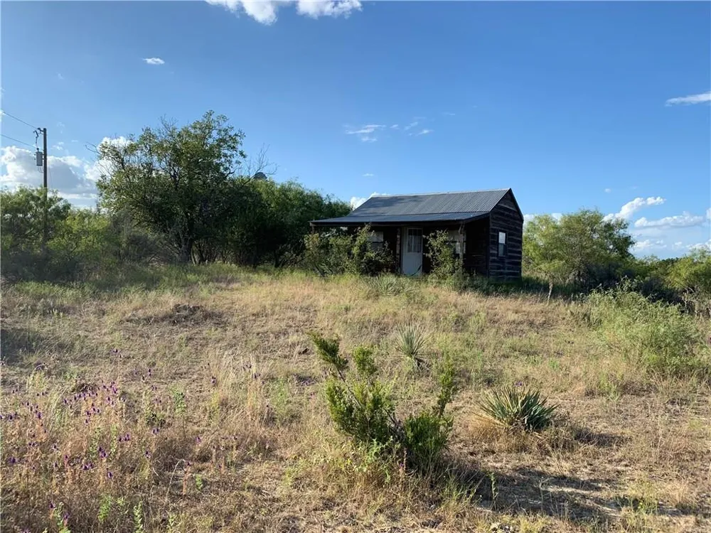 1450 CR 165 Sidney, TX 76474