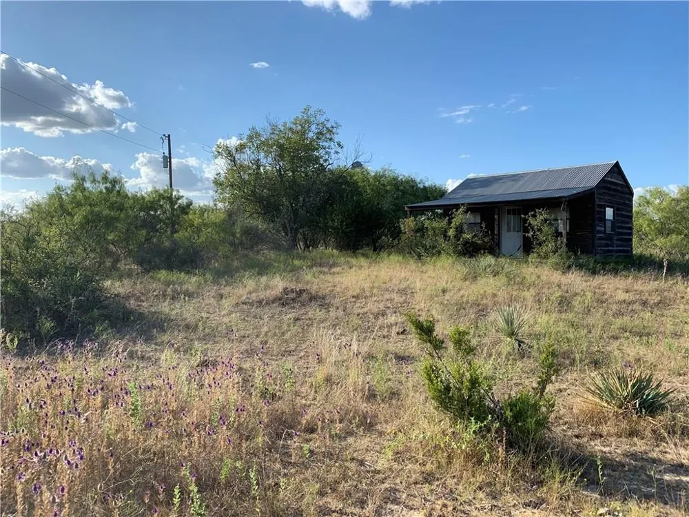 1450 CR 165 Sidney, TX 76474