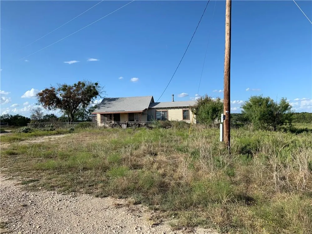 1450 CR 165 Sidney, TX 76474