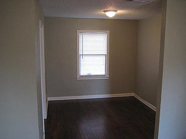 2800 W Bewick Street Fort Worth, TX 76109