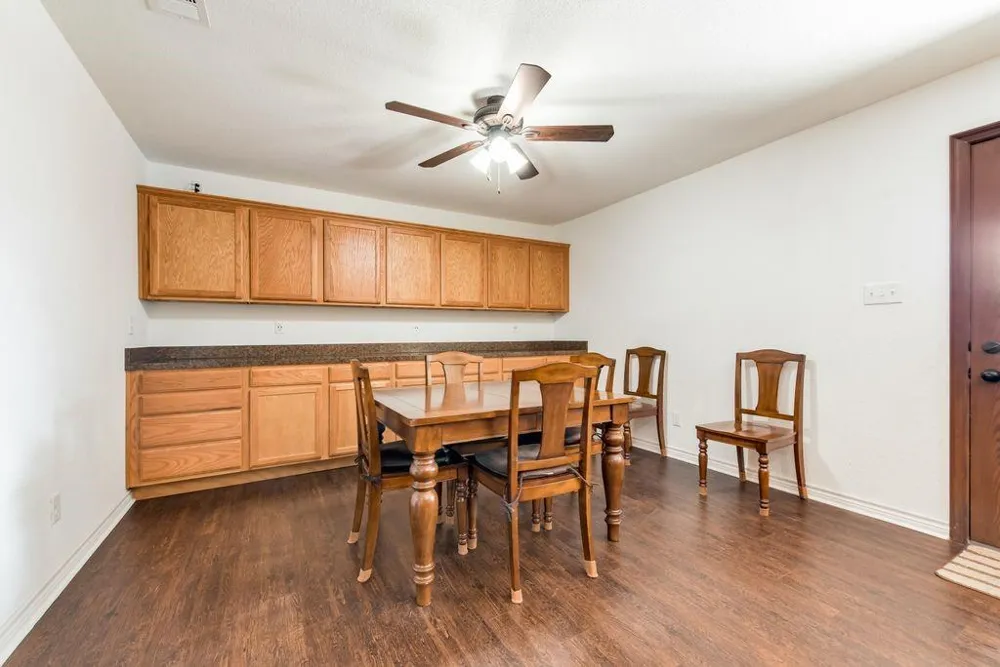 8302 Chesham Drive Rowlett, TX 75088