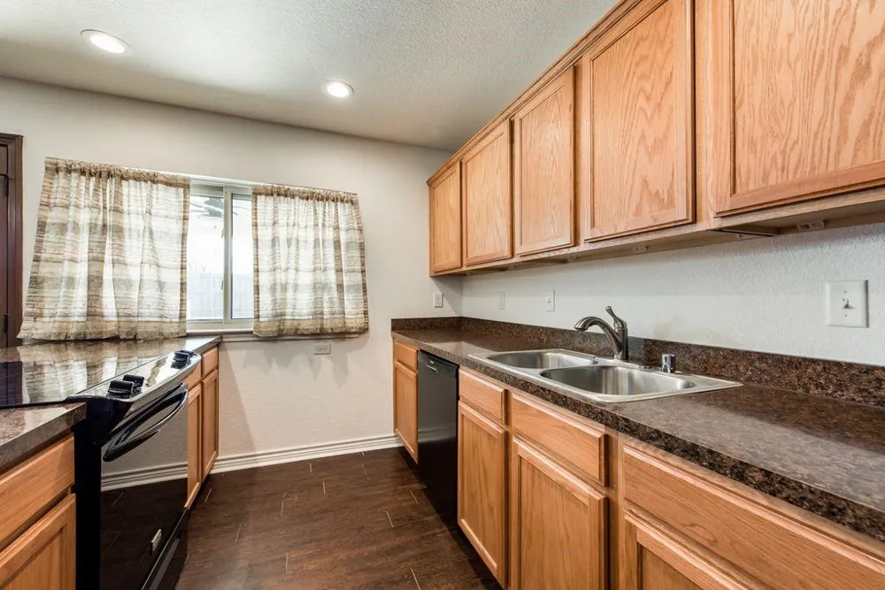 8302 Chesham Drive Rowlett, TX 75088